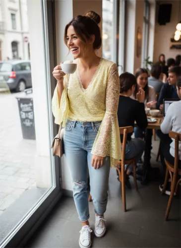 BeUnique Fashion csipke felső zsabós ujjal Yellow One Size