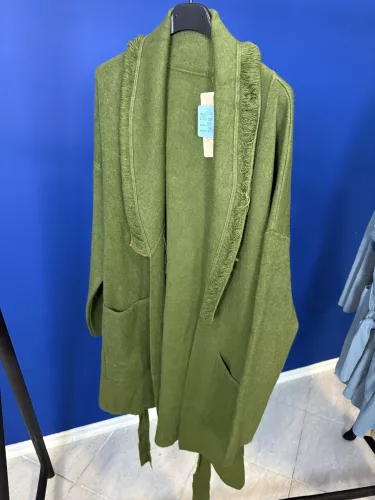 Beunique Fashion Kötött megkötős kardigán gallérján rojtos díszítéssel Military Green One Size