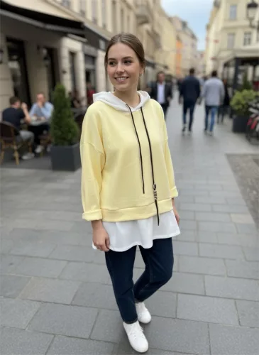 BeUnique Fashion extra puha pulcsi húzózsinórral Yellow One Size