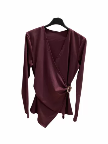 BeUnique Fashion Átlapolós hidegselyem felső arany dekor gombbal Burgundy One Size