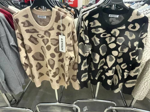 Beunique Fashion Leopárd mintás kötött pulcsi Beige One Size